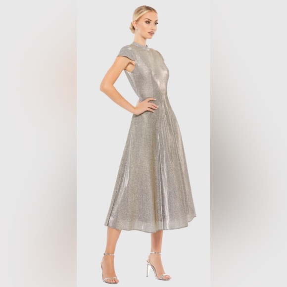 NWT Mac Duggal 26151 - Metallic Cap Sleeve Tea Length Mock...